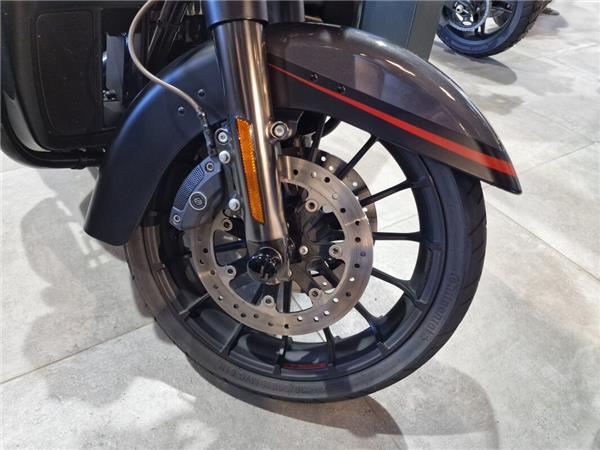 2018 Harley-Davidson CVO Street Glide