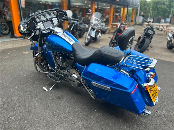 2019 HARLEY-DAVIDSON TOURING FLHX STREET GLIDE