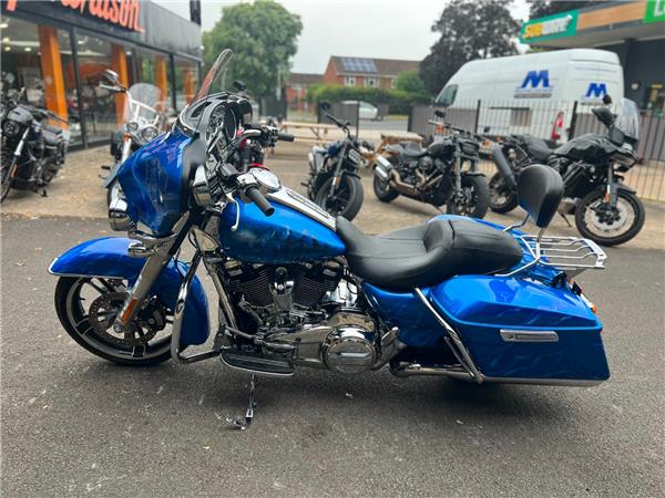 2019 HARLEY-DAVIDSON TOURING FLHX STREET GLIDE