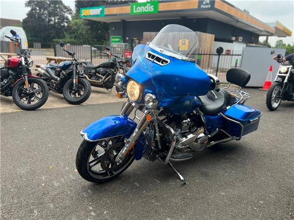 2019 HARLEY-DAVIDSON TOURING FLHX STREET GLIDE