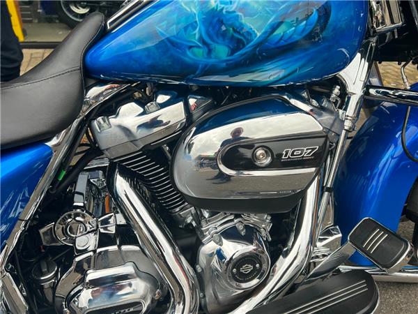 2019 HARLEY-DAVIDSON TOURING FLHX STREET GLIDE