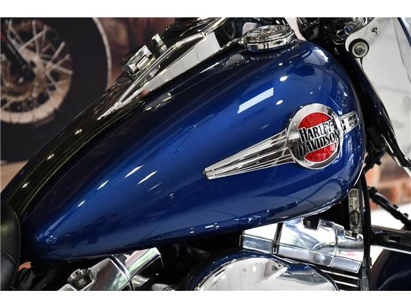2017 HARLEY-DAVIDSON SOFTAIL FLSTC HERITAGE SOFTAIL CLASSIC