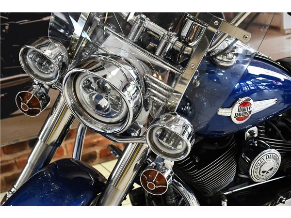 2017 HARLEY-DAVIDSON SOFTAIL FLSTC HERITAGE SOFTAIL CLASSIC