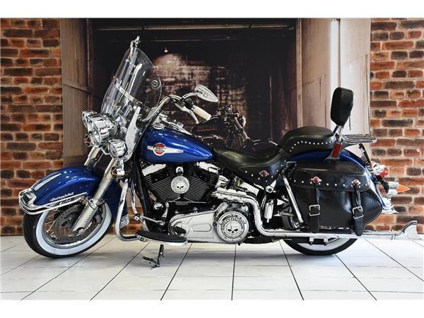 2017 HARLEY-DAVIDSON SOFTAIL FLSTC HERITAGE SOFTAIL CLASSIC