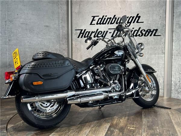 2023 HARLEY-DAVIDSON SOFTAIL FLHCS HERITAGE CLASSIC 114