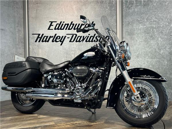 2023 HARLEY-DAVIDSON SOFTAIL FLHCS HERITAGE CLASSIC 114