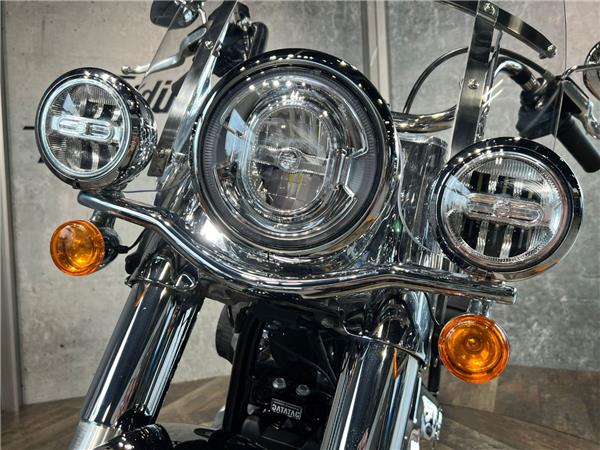 2023 HARLEY-DAVIDSON SOFTAIL FLHCS HERITAGE CLASSIC 114