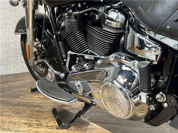 2023 HARLEY-DAVIDSON SOFTAIL FLHCS HERITAGE CLASSIC 114