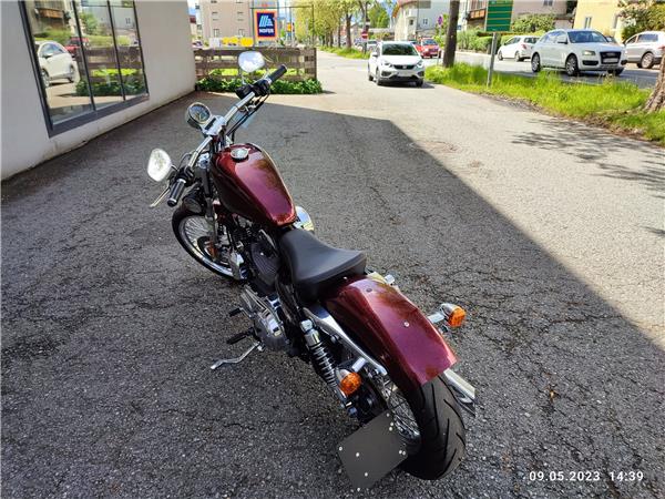 2012 Harley-Davidson Sportster XL 1200 V Seventy-Two Cruiser