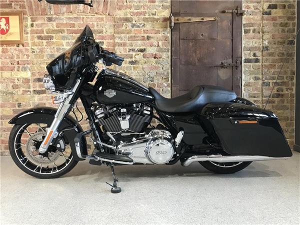 2021 Harley-Davidson Touring