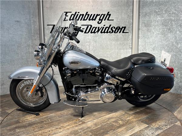 2023 HARLEY-DAVIDSON SOFTAIL FLHCS HERITAGE CLASSIC 114