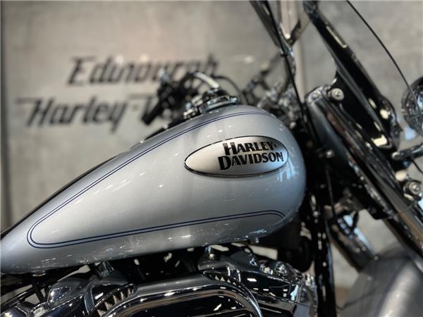 2023 HARLEY-DAVIDSON SOFTAIL FLHCS HERITAGE CLASSIC 114