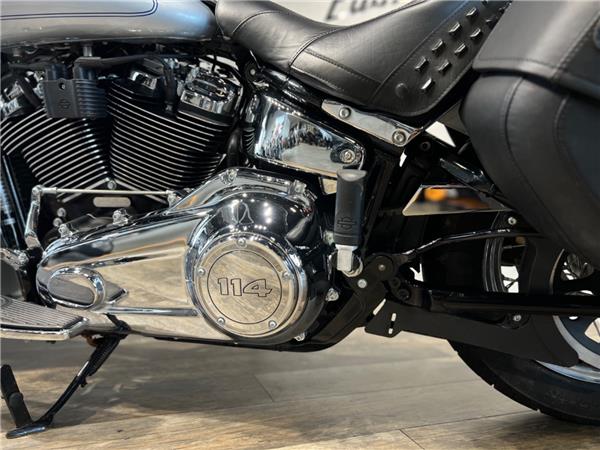 2023 HARLEY-DAVIDSON SOFTAIL FLHCS HERITAGE CLASSIC 114