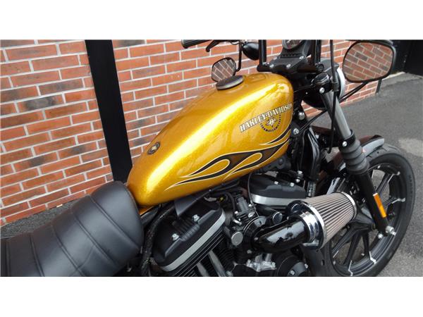 SPORTSTER IRON 883 N 