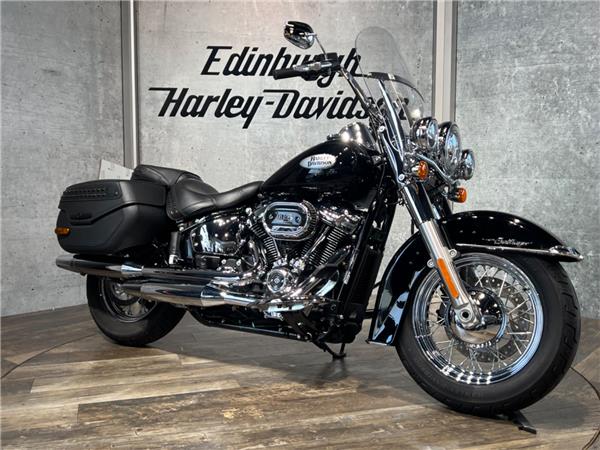 2023 HARLEY-DAVIDSON SOFTAIL FLHCS HERITAGE CLASSIC 114