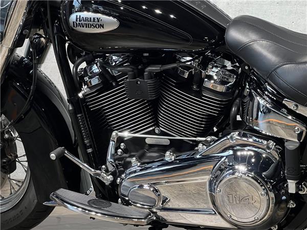 2023 HARLEY-DAVIDSON SOFTAIL FLHCS HERITAGE CLASSIC 114