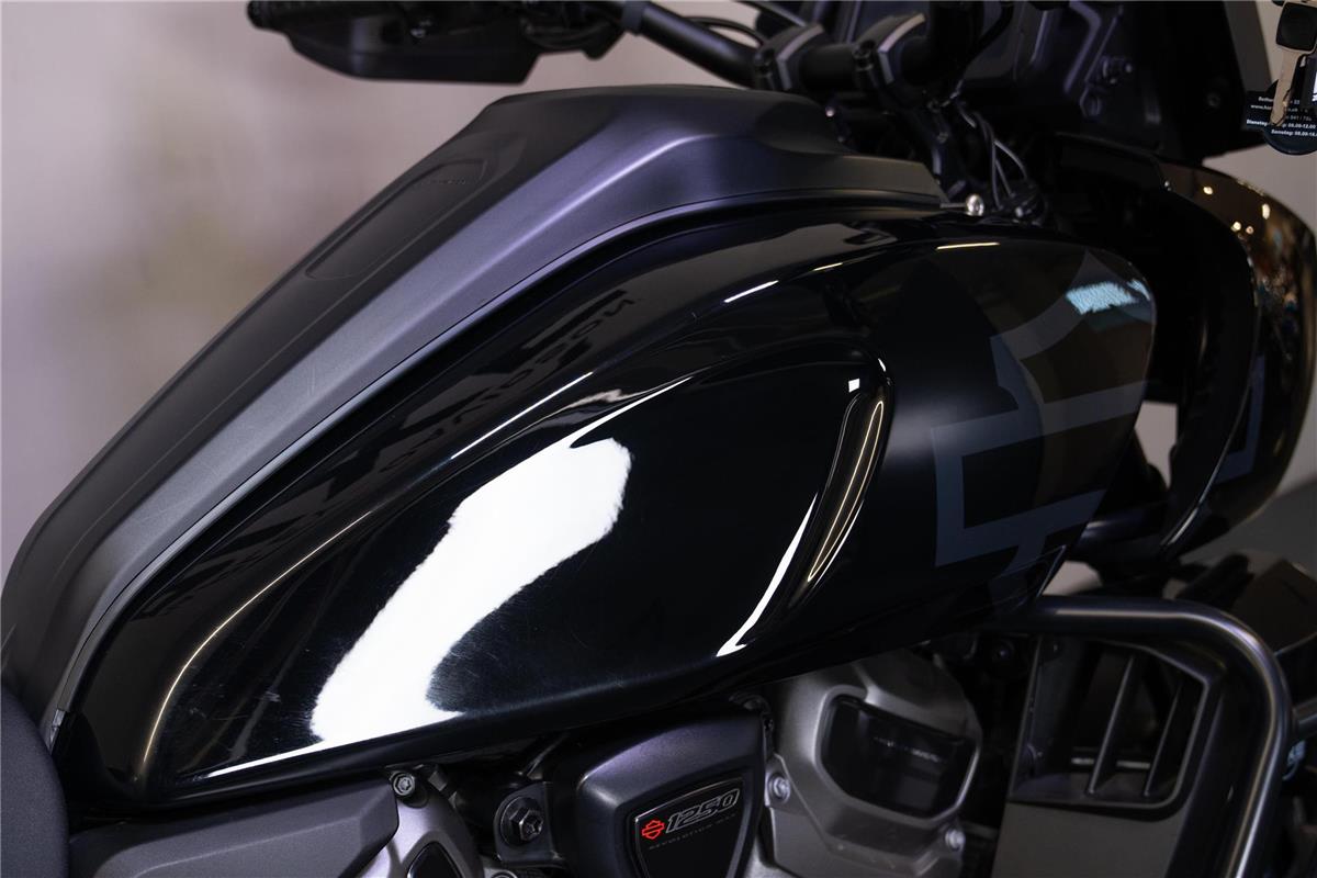 2023 harley-davidson RA Pan America 1250 Special