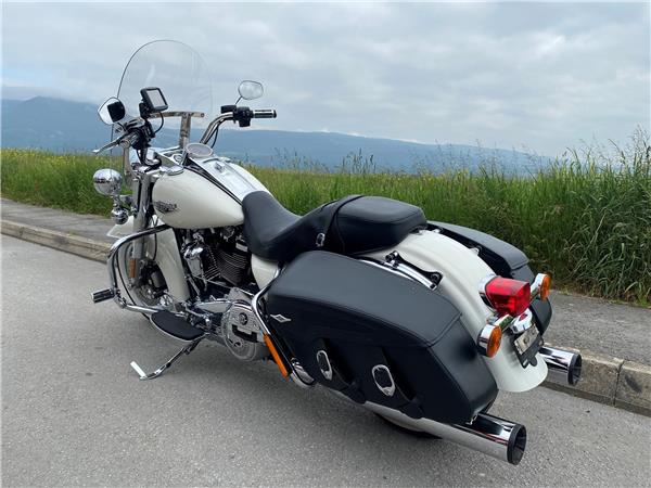 2018 HARLEY-DAVIDSON Touring FLHRC Road King Classic 107 ABS