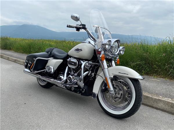 2018 HARLEY-DAVIDSON Touring FLHRC Road King Classic 107 ABS