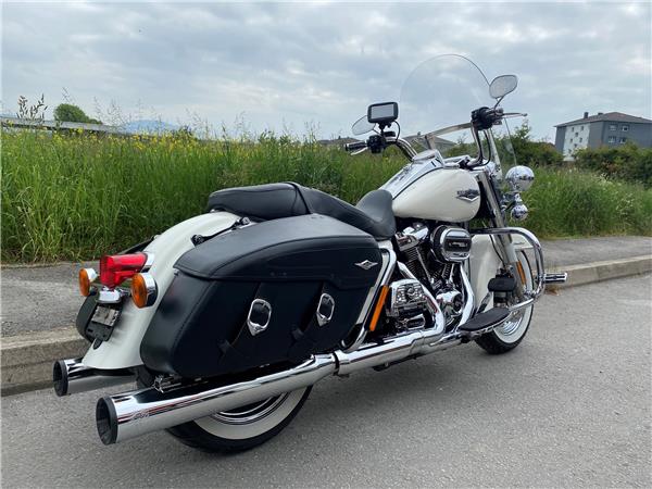 2018 HARLEY-DAVIDSON Touring FLHRC Road King Classic 107 ABS