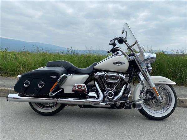 2018 HARLEY-DAVIDSON Touring FLHRC Road King Classic 107 ABS