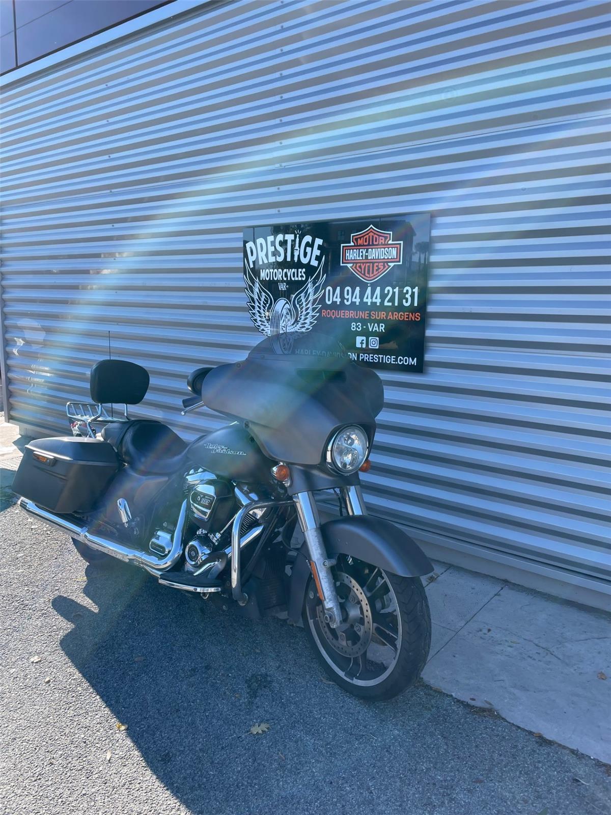 2017 HARLEY-DAVIDSON STREET GLIDE