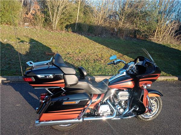 TOURING ROAD GLIDE 1800 ULTRA CVO