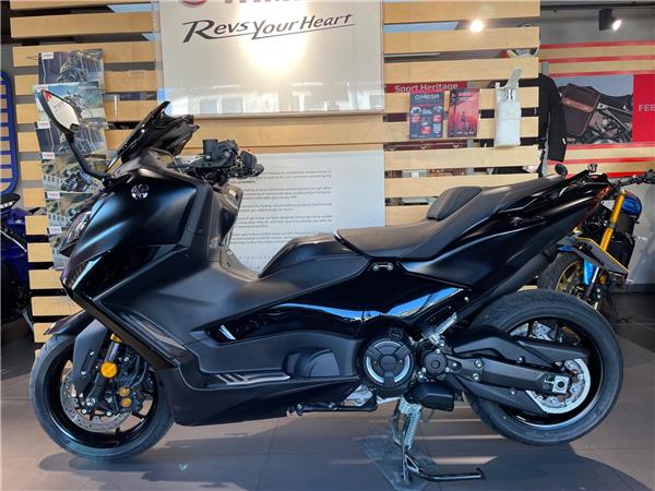 2023 Yamaha TMAX