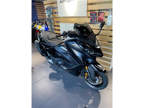 2023 Yamaha TMAX