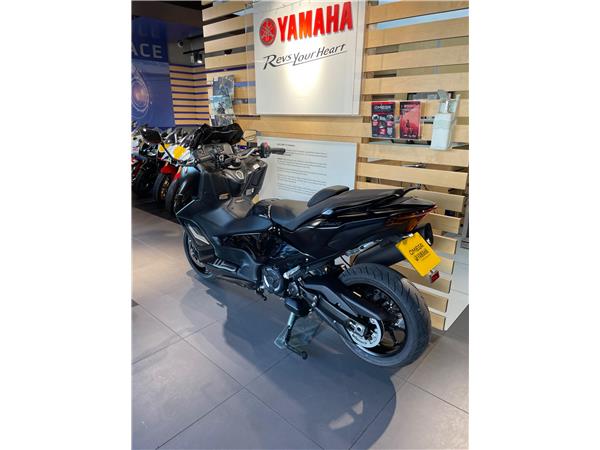 2023 Yamaha TMAX