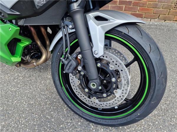 2024 Kawasaki Ninja 7 Hybrid