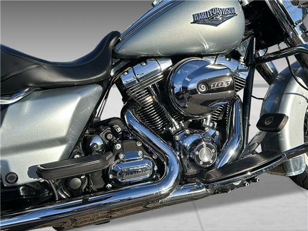 2014 HARLEY-DAVIDSON Touring FLHRC Road King Classic 103 ABS