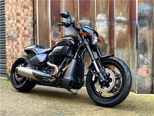 2019 Harley-Davidson Softail 1870 FXDR 114