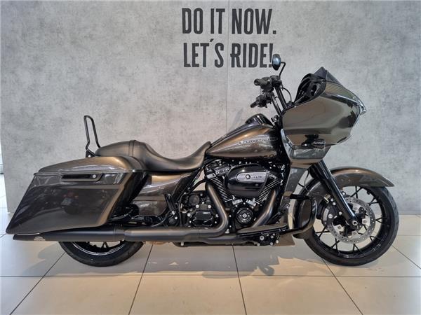 FLTRXS Road Glide Special 