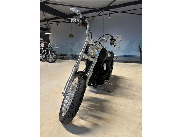 2011 HARLEY-DAVIDSON Dyna FXDBI Dyna Street Bob