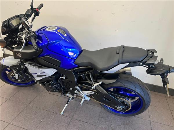 2021 YAMAHA MT-10