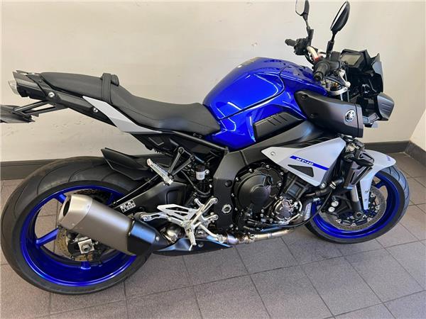 2021 YAMAHA MT-10