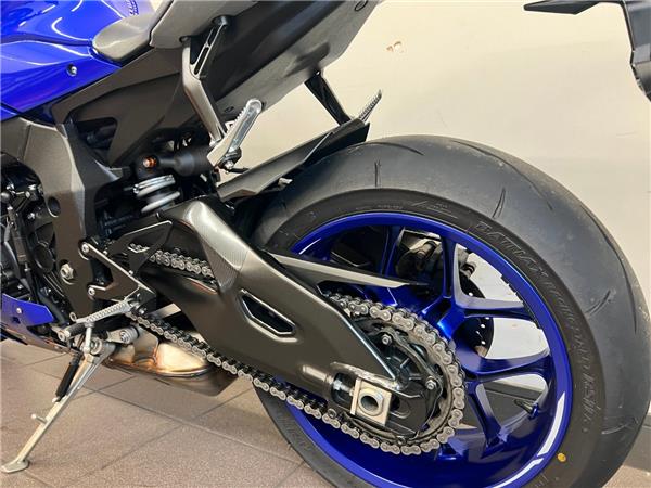 2020 YAMAHA YZF-R1