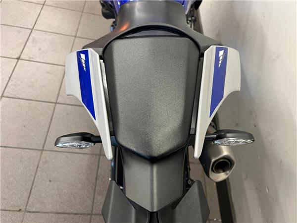 2020 YAMAHA YZF-R1