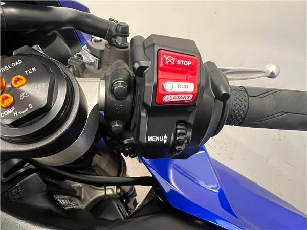 2020 YAMAHA YZF-R1