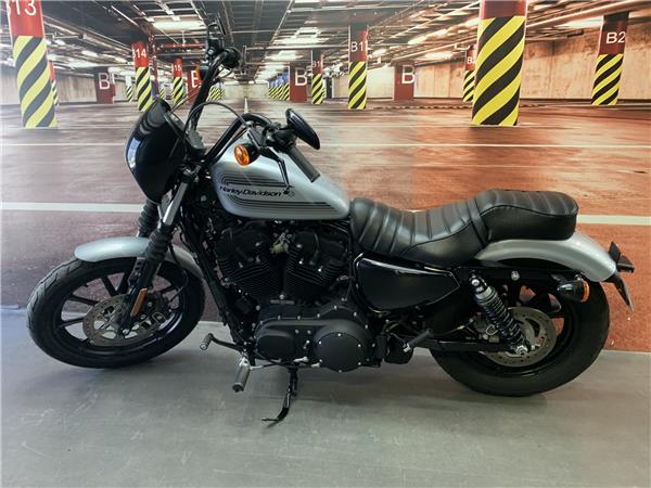 SPORTSTER IRON 1200