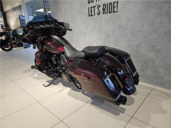 FLHXSE CVO Street Glide 