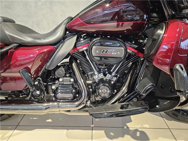 FLHXSE CVO Street Glide 