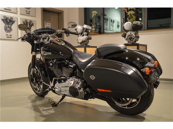 FLSB Softail Sport Glide 