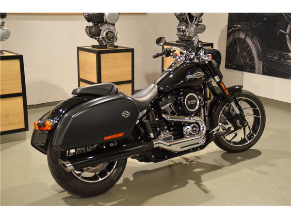 FLSB Softail Sport Glide 