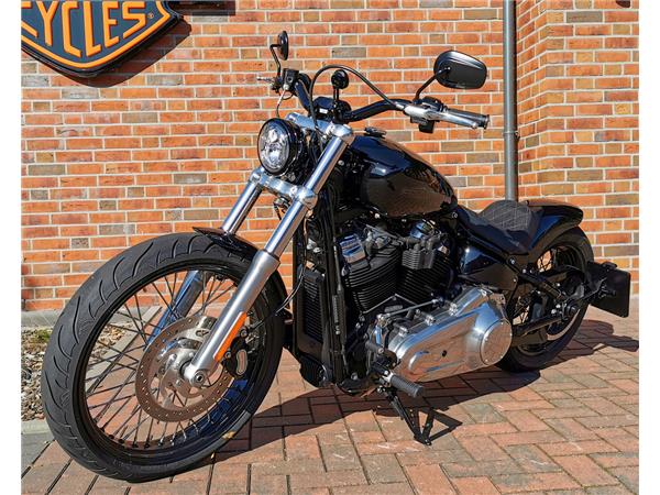 FXST Softail Standard 