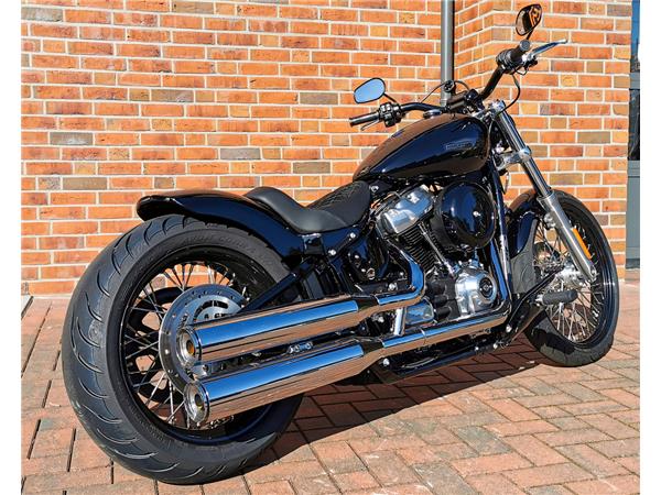 FXST Softail Standard 