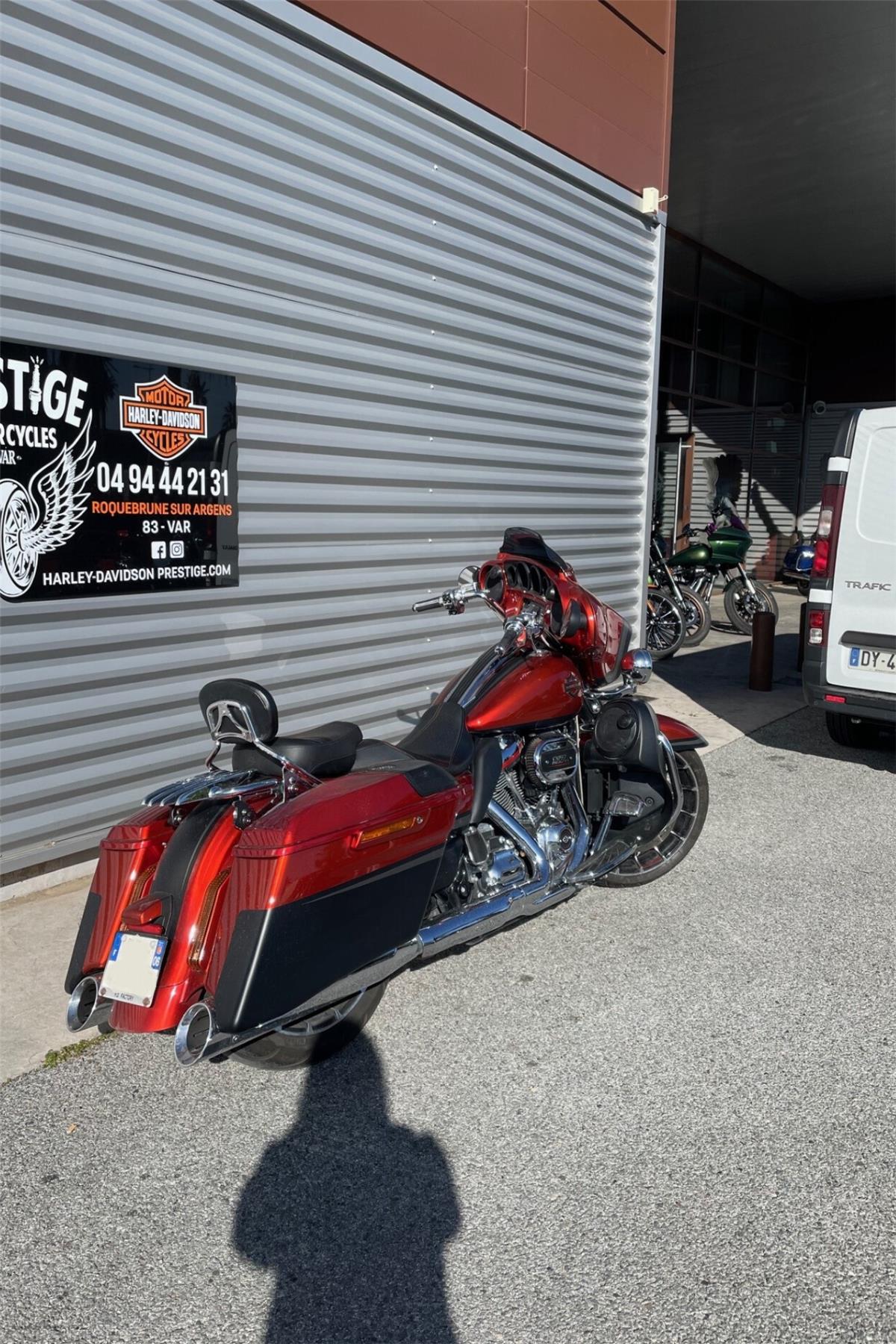 2018 HARLEY-DAVIDSON STREET GLIDE