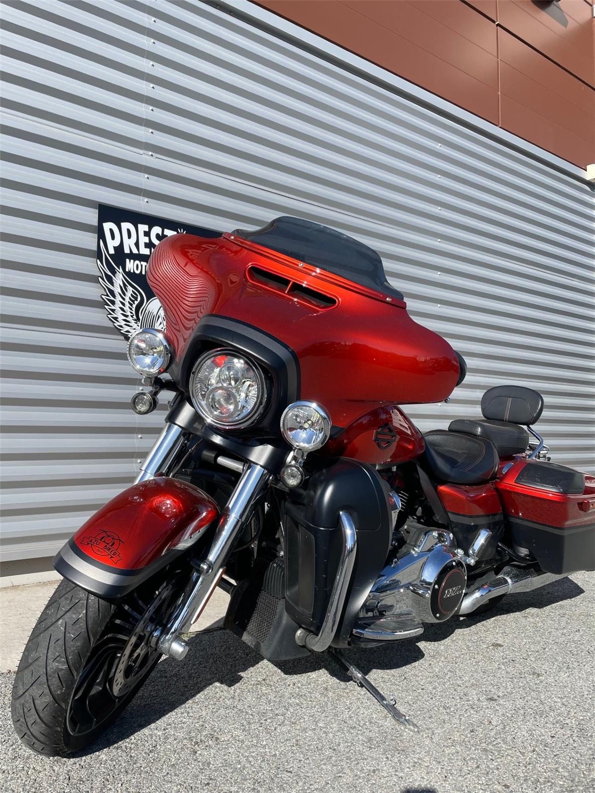 2018 HARLEY-DAVIDSON STREET GLIDE