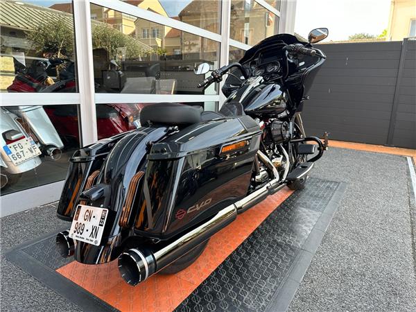 TOURING ROAD GLIDE 1923 CVO